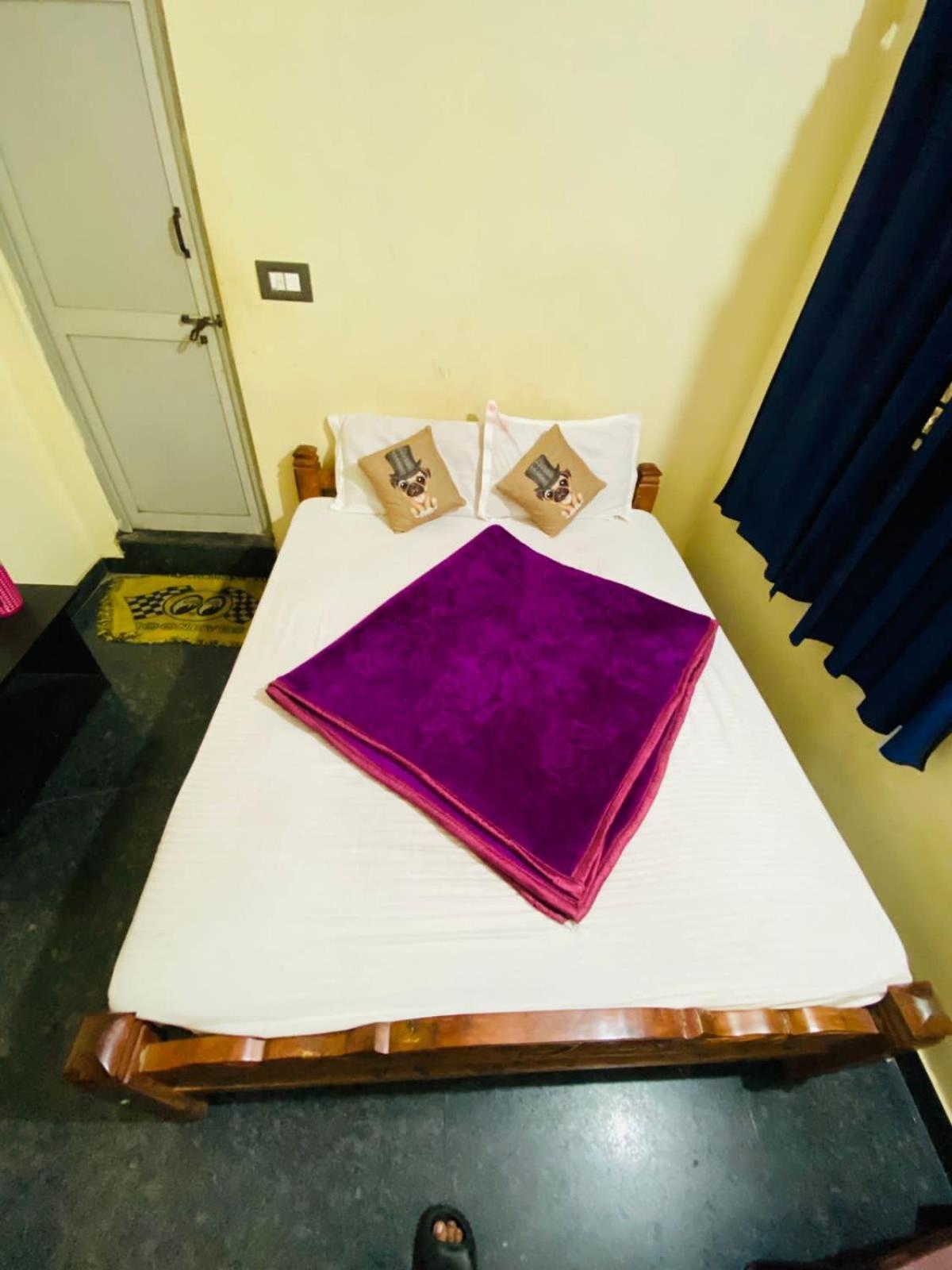 Hotel Hk Residency Mysore Esterno foto