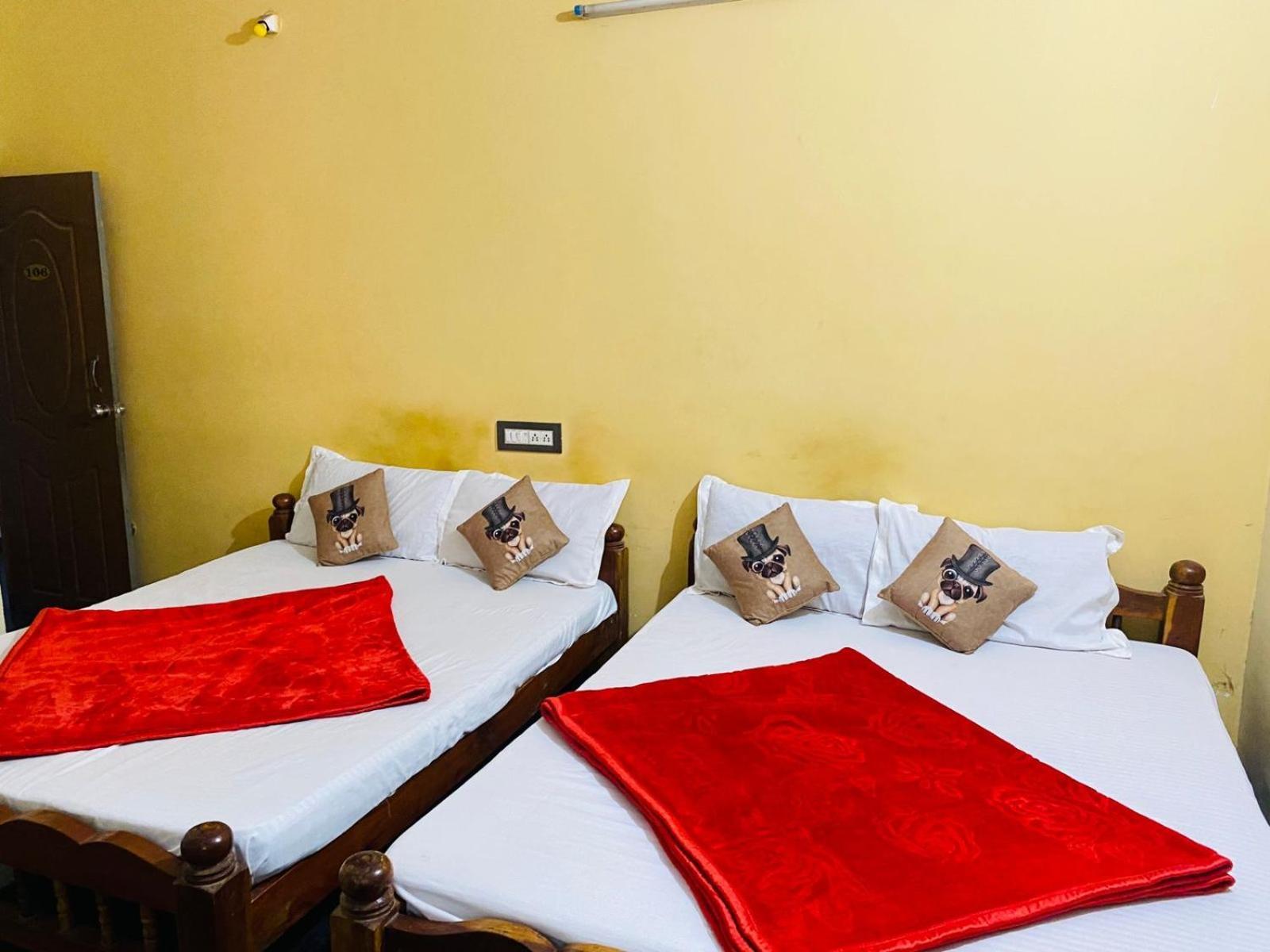 Hotel Hk Residency Mysore Esterno foto