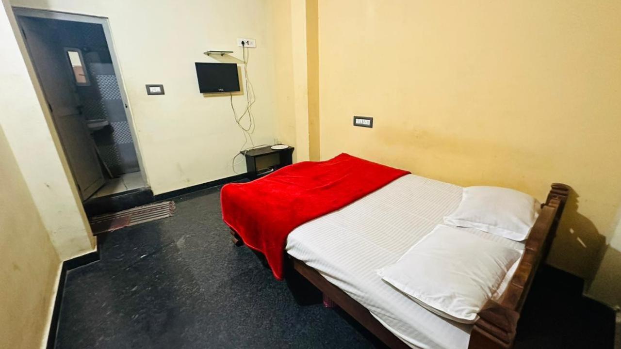 Hotel Hk Residency Mysore Esterno foto
